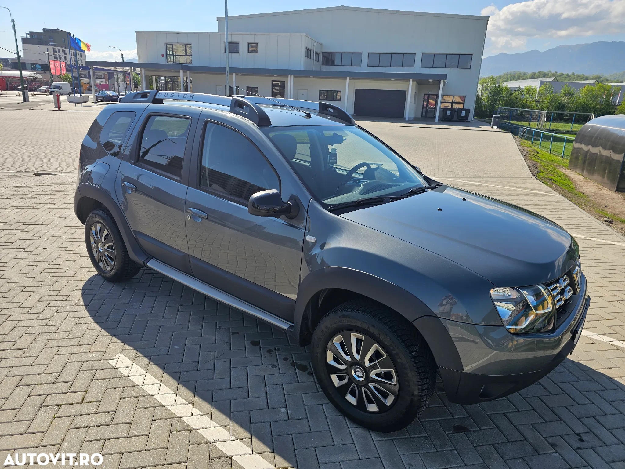 Dacia Duster 1.5 dCi EDC Prestige jante 16" - 6