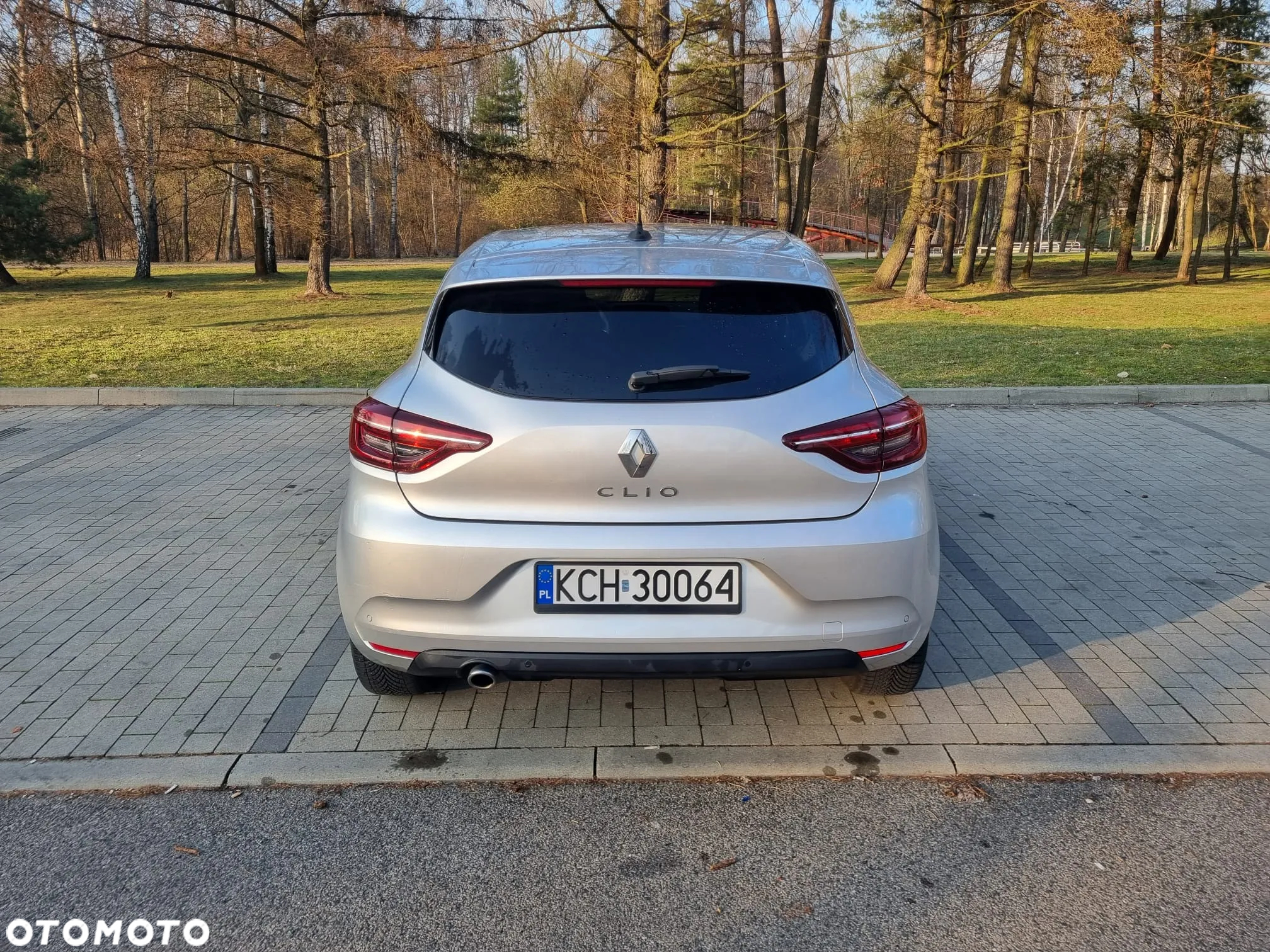 Renault Clio 1.0 TCe Equilibre - 6