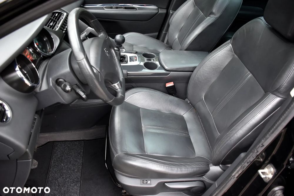 Peugeot 3008 HDi 150 Allure - 18