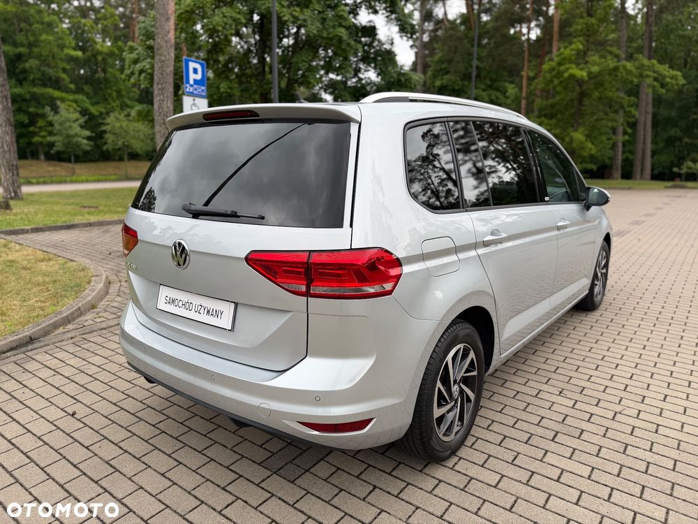 Volkswagen Touran 1.5 TSI ACT OPF DSG Comfortline - 6