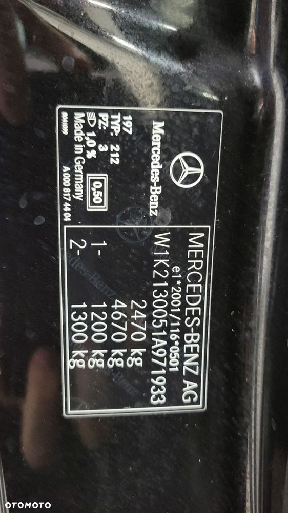 Mercedes-Benz Klasa E 220 d 4-Matic AMG/Avantgarde - 29