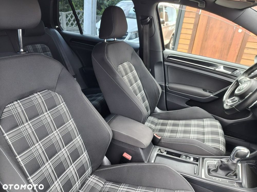 Volkswagen Golf GTD (BlueMotion Technology) DSG - 22