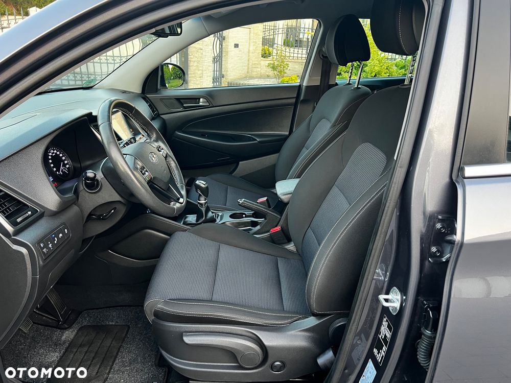 Hyundai Tucson blue 1.6 GDi 2WD Navi - 16
