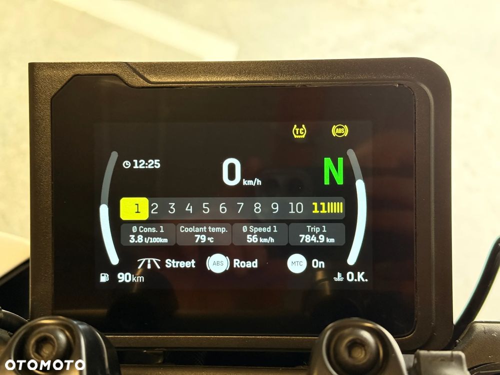 Husqvarna Vitpilen - 15