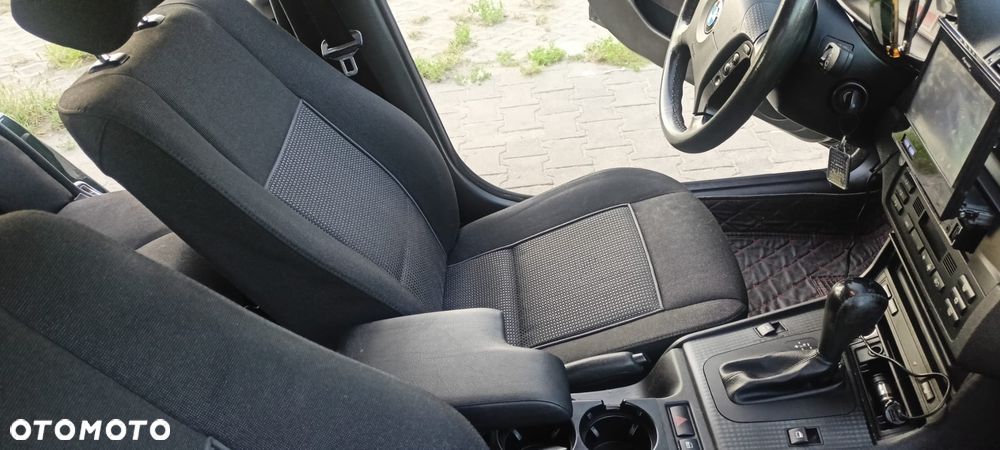 BMW Seria 3 - 22