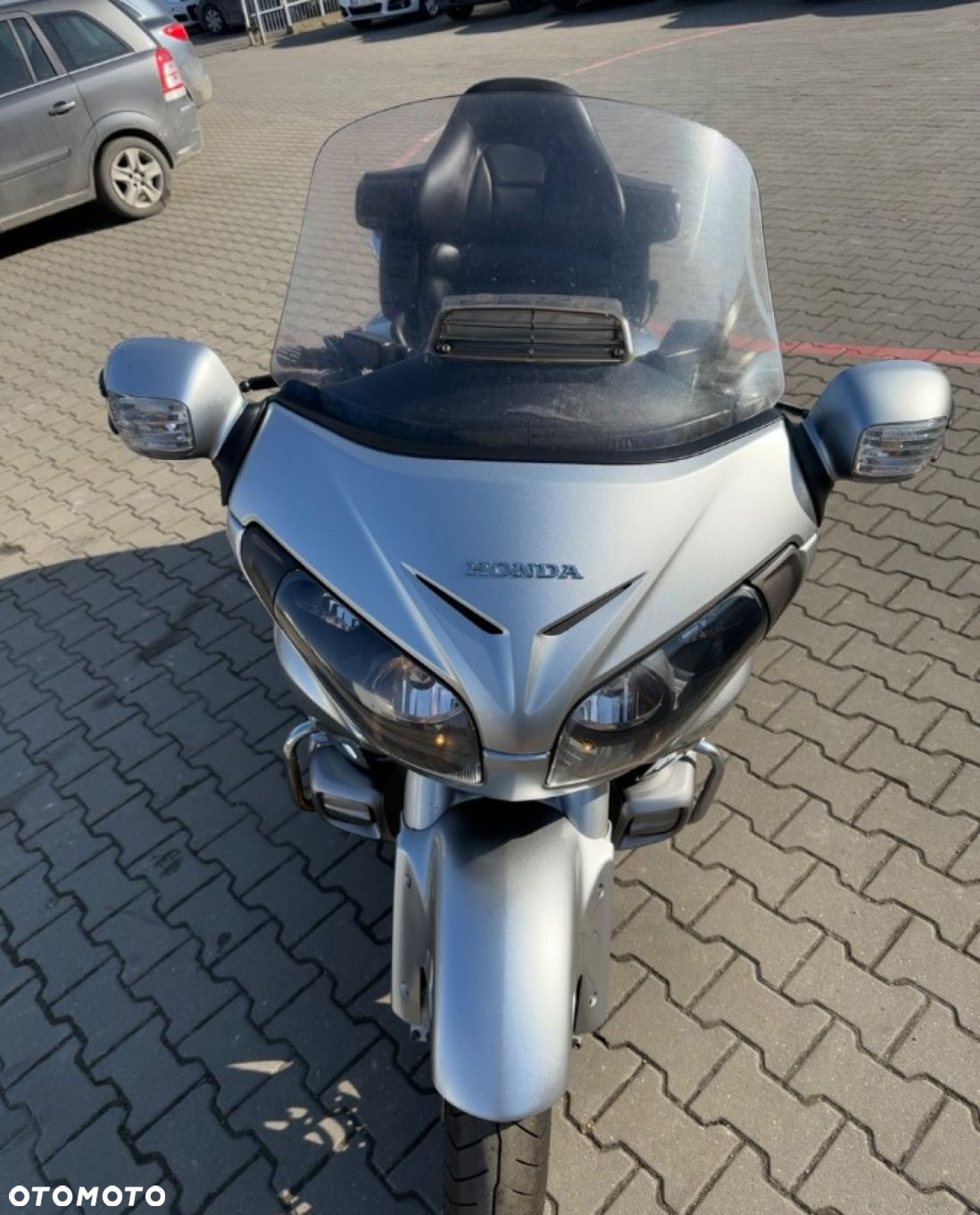 Honda GL - 8