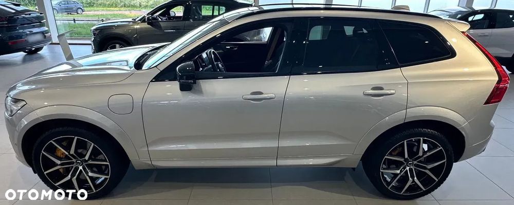 Volvo XC 60 T8 Plug-In Hybrid AWD Polestar Engineered - 4