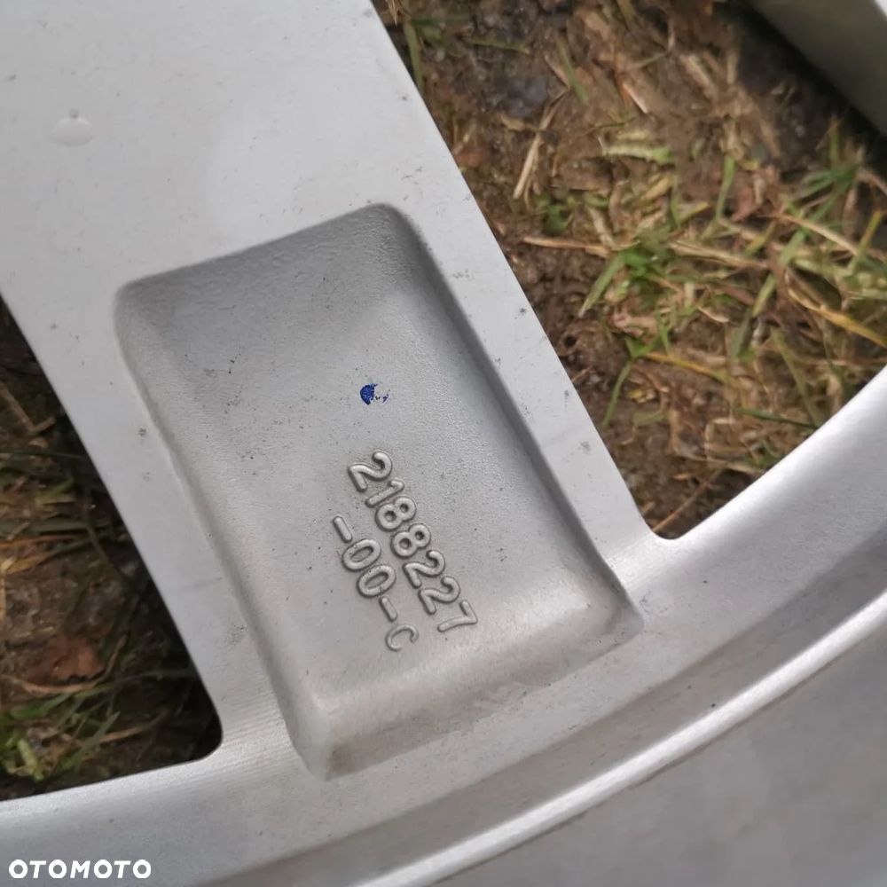 FELGA TESLA Y 9,5J 20 ET45 5x120 2188227-00-C - 5