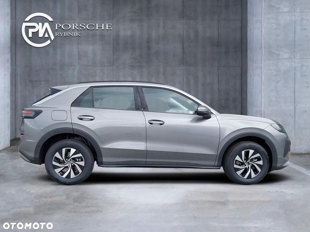 Volkswagen T-Roc - 8