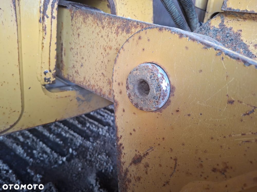 Caterpillar CAT D6N LGP - 28