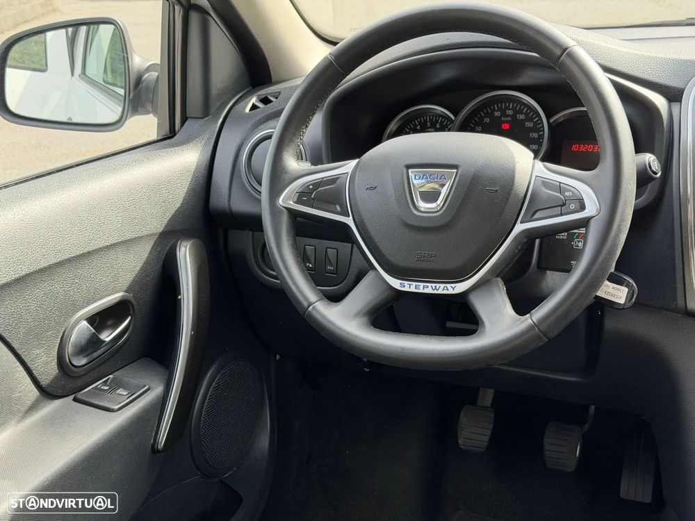 Dacia Sandero 0.9 TCe Stepway - 23