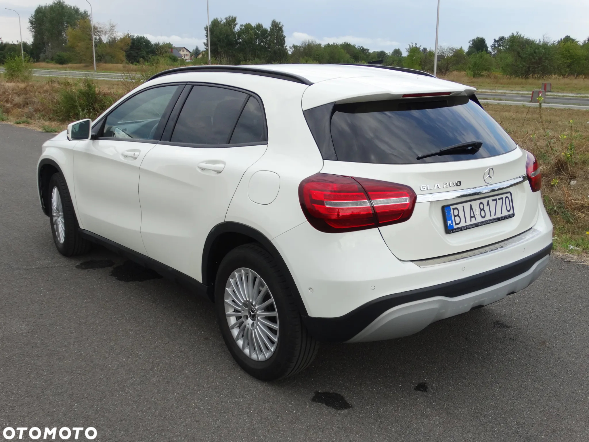 Mercedes-Benz GLA 200 7G-DCT - 21