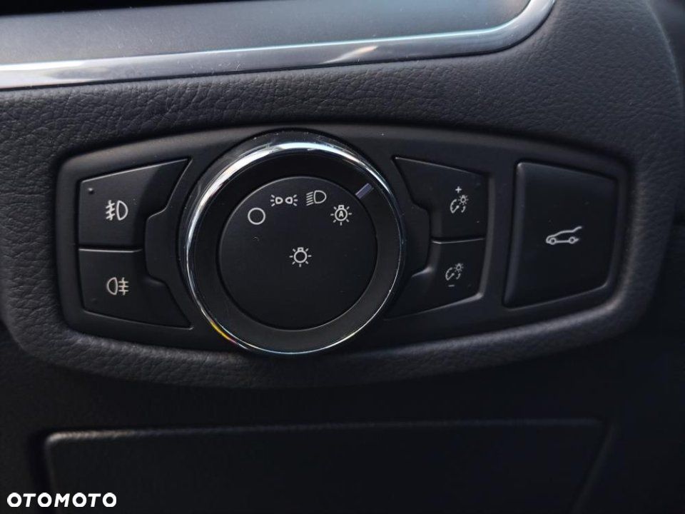 Ford S-Max - 34