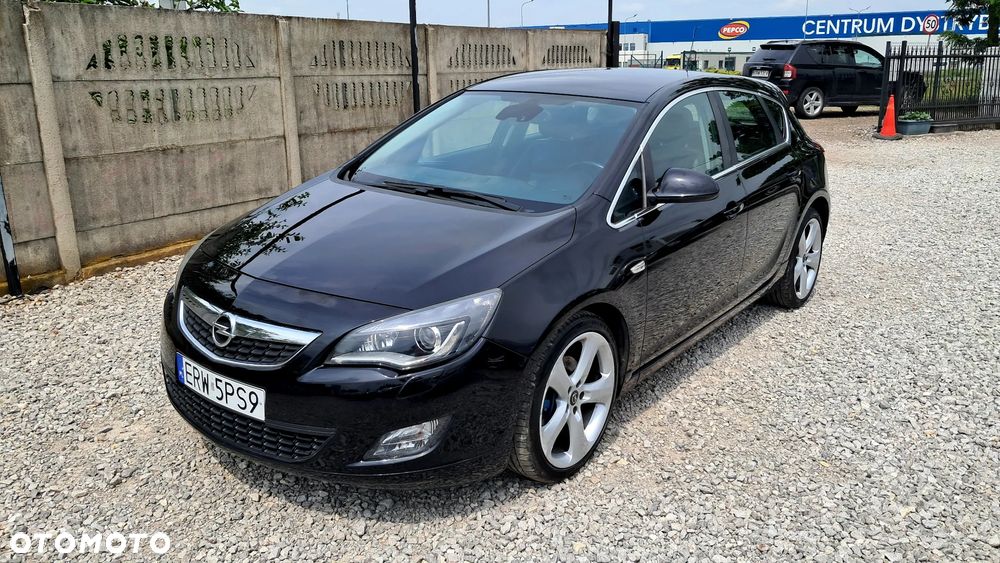 Opel Astra GTC 1.6 Turbo Edition - 26