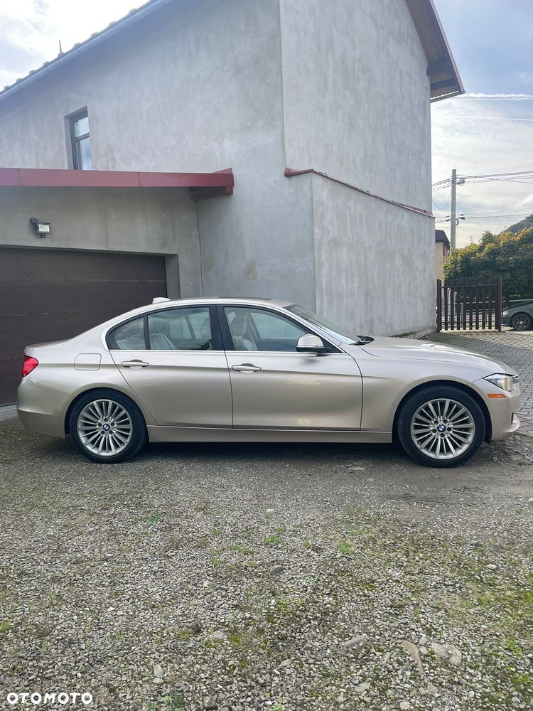 BMW Seria 3 328i xDrive Luxury Line - 18