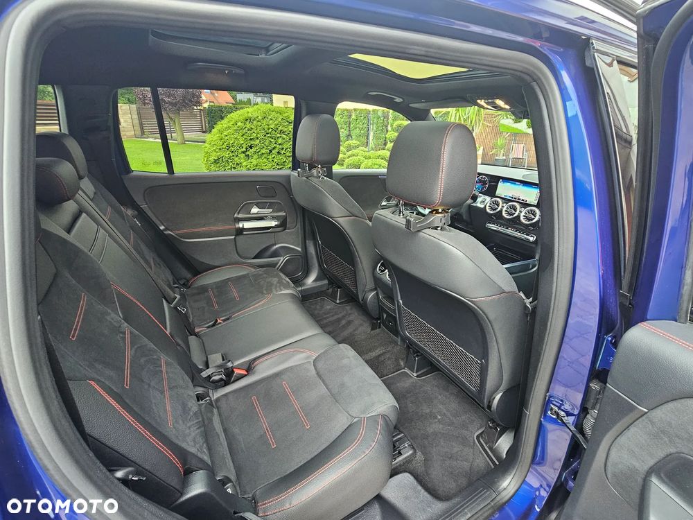 Mercedes-Benz GLB 200 7G-DCT AMG Line - 10