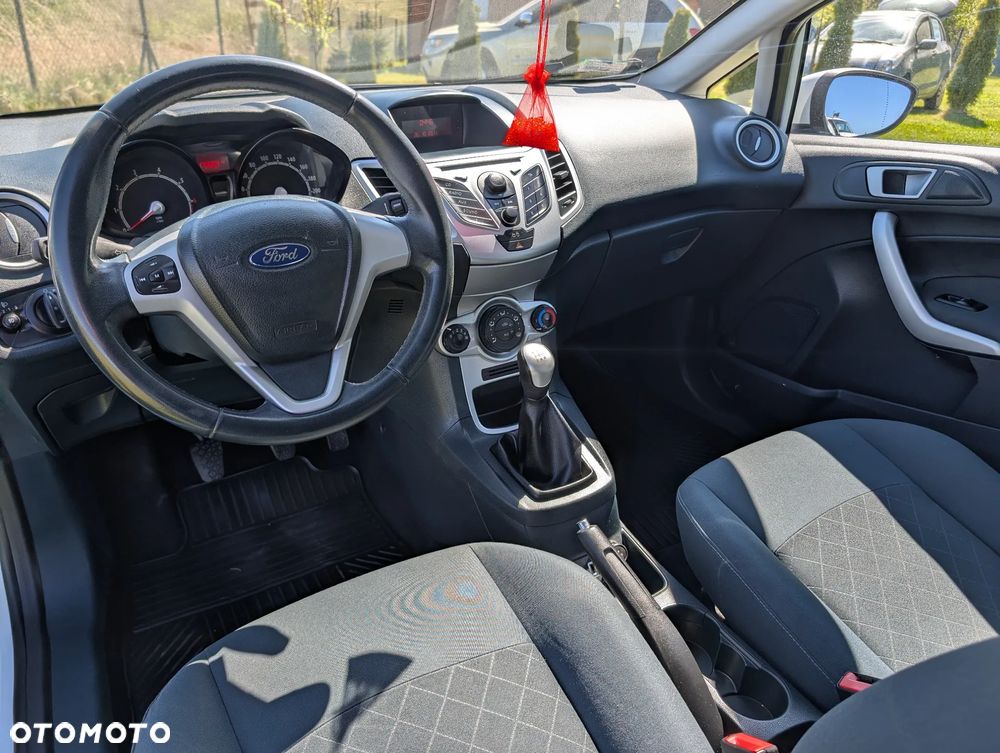 Ford Fiesta 1.25 Trend Edition - 7