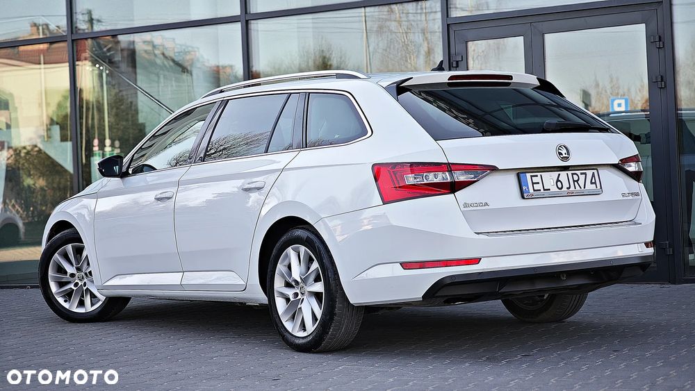 Skoda Superb 1.6 TDI Style DSG - 1