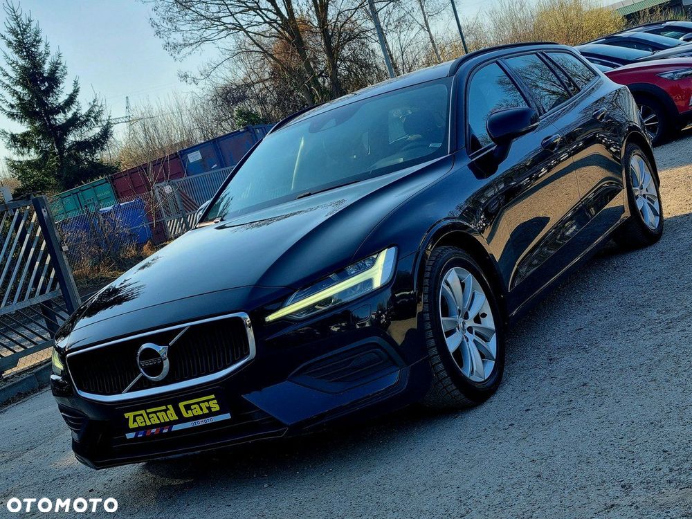 Volvo V60 D4 Momentum - 1
