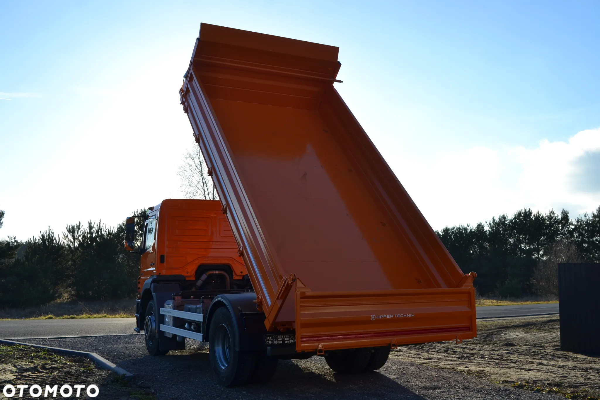 Mercedes-Benz Axor 1833 Nowy 3-stronny WYWROT Kiper WYWROTKA Antos 1829 Blokada mostu MANUAL Klima - 2
