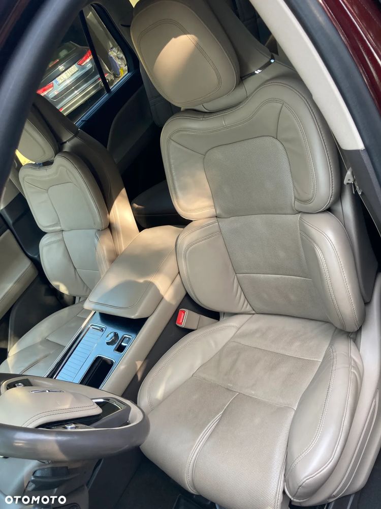 Lincoln Aviator - 19