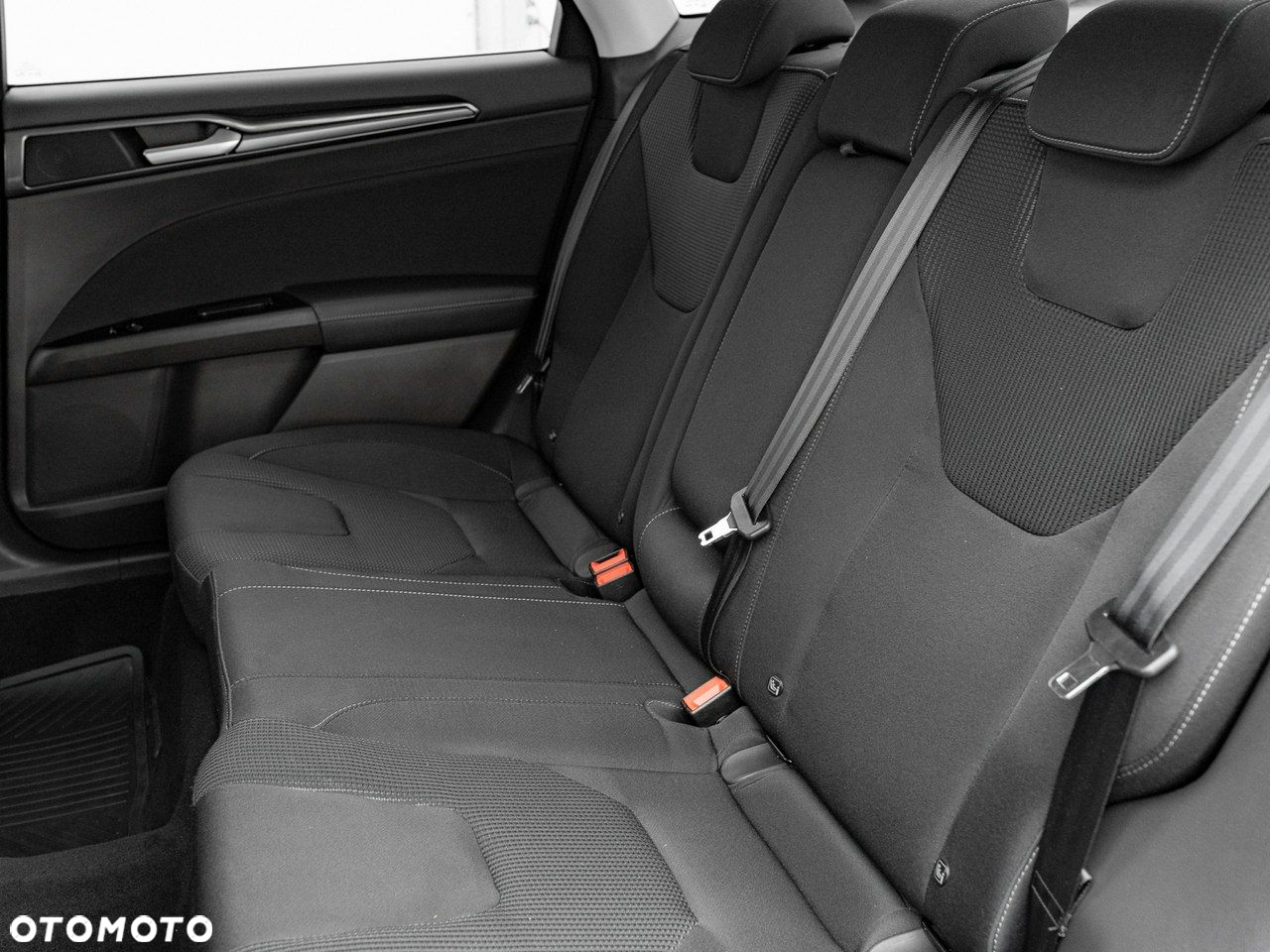 Ford Mondeo - 26