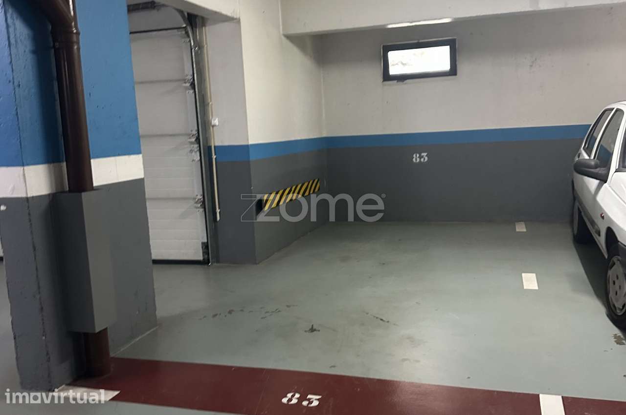 Garagem/estacionamento para arrendar no Caniço - Grande imagem: 3/9