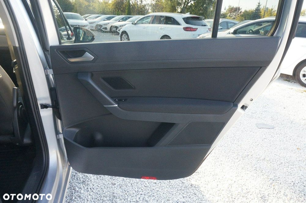 Volkswagen Touran 2.0 TDI BMT Comfortline DSG - 29