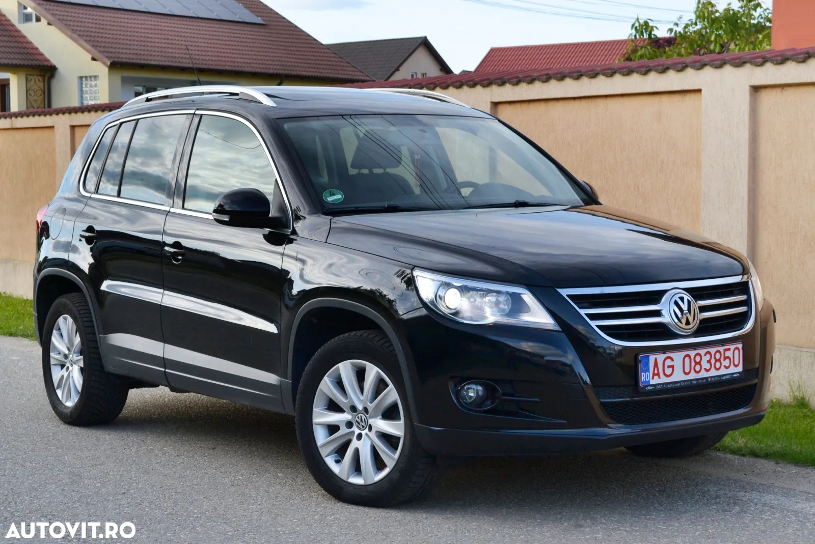 Volkswagen Tiguan 2.0 TDI 4Motion DSG Sport & Style - 2