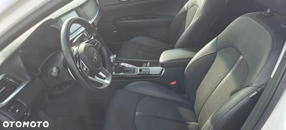 Kia Optima 1.6 T-GDI L DCT - 11