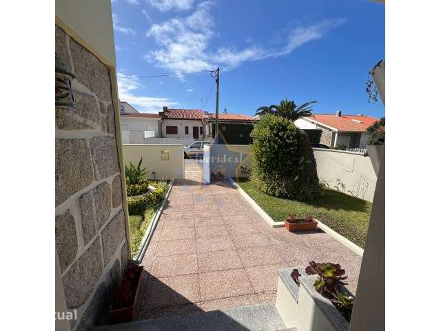 Moradia T4 com Jardim e Terraço em Vila Chã - Grande imagem: 5/16