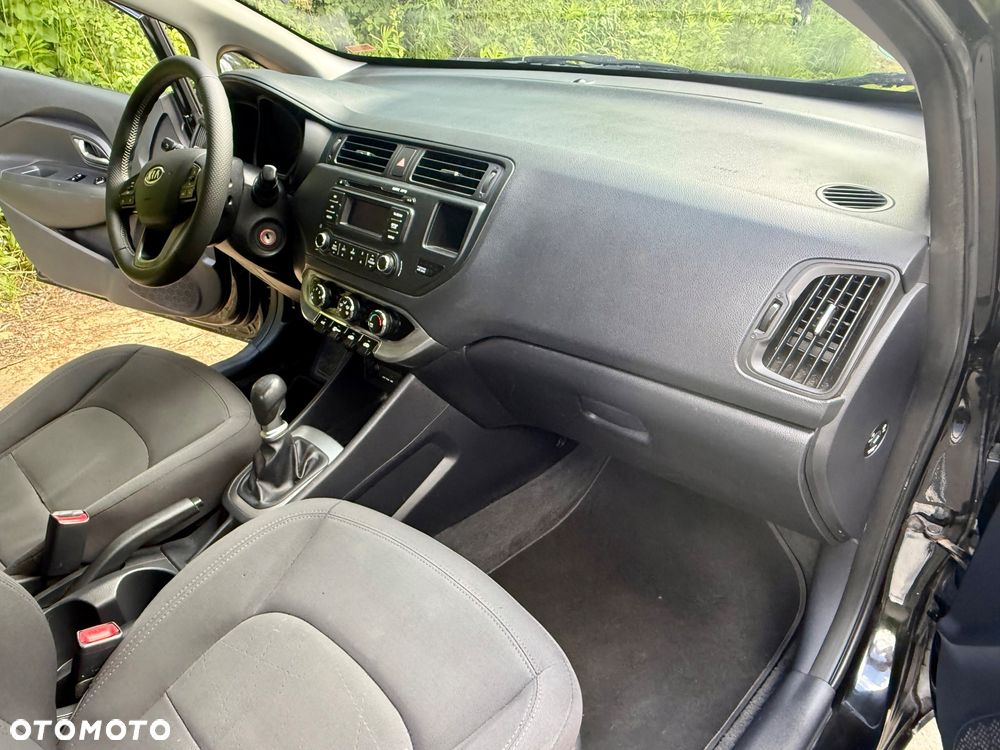 Kia Rio 1.4 Dream Team Edition - 20