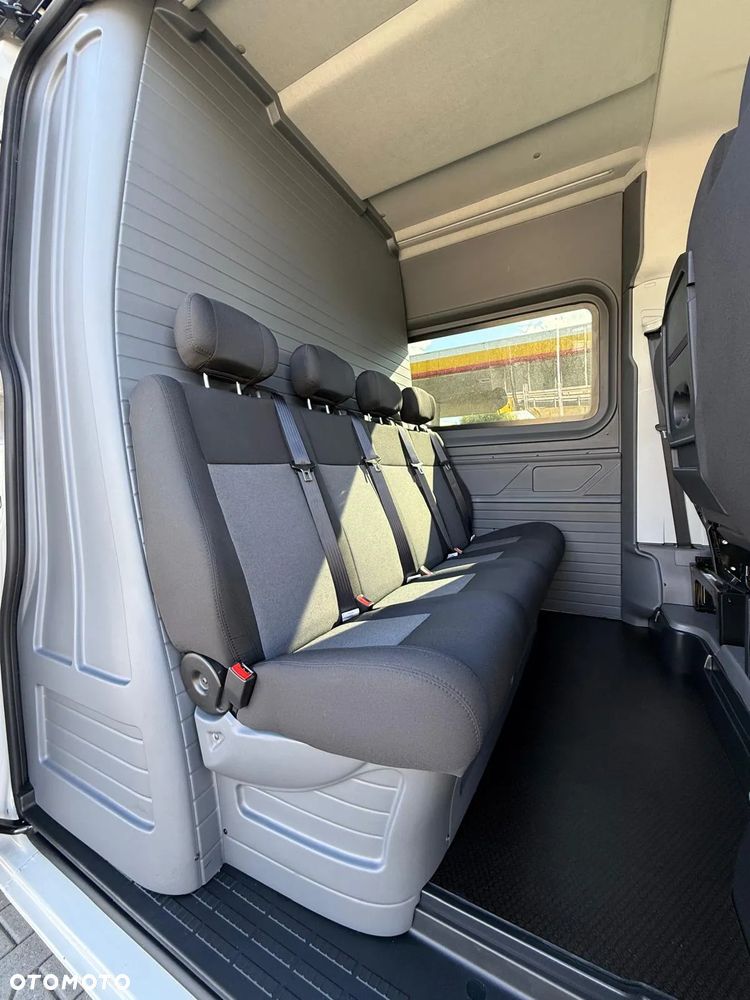 Volkswagen Crafter - 21
