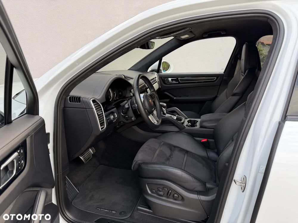 Porsche Cayenne - 10