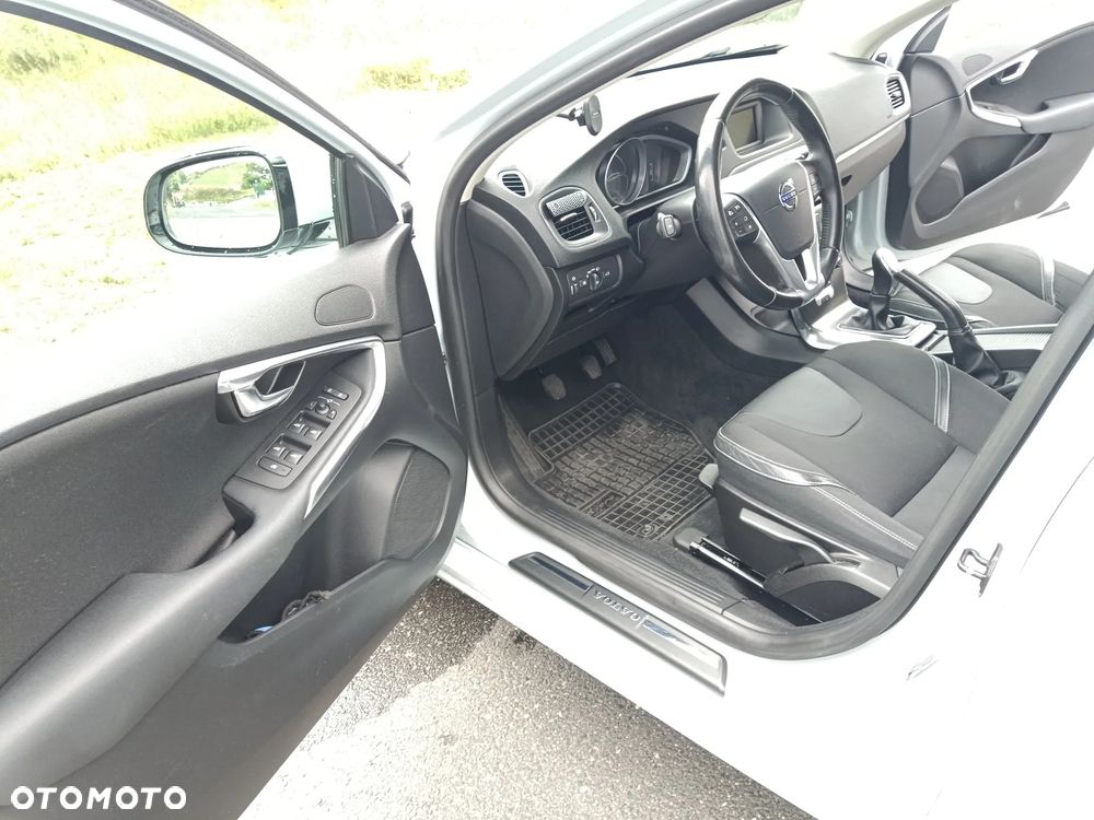 Volvo V40 D3 - 10