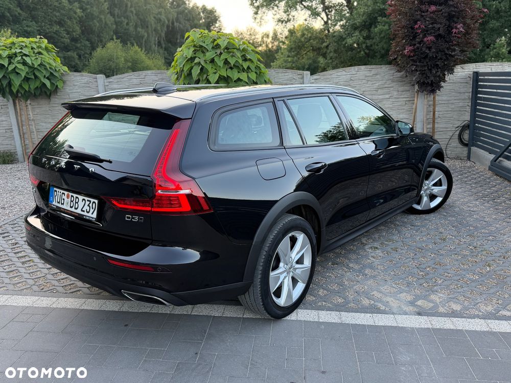 Volvo V60 Cross Country D3 Geartronic Momentum - 16