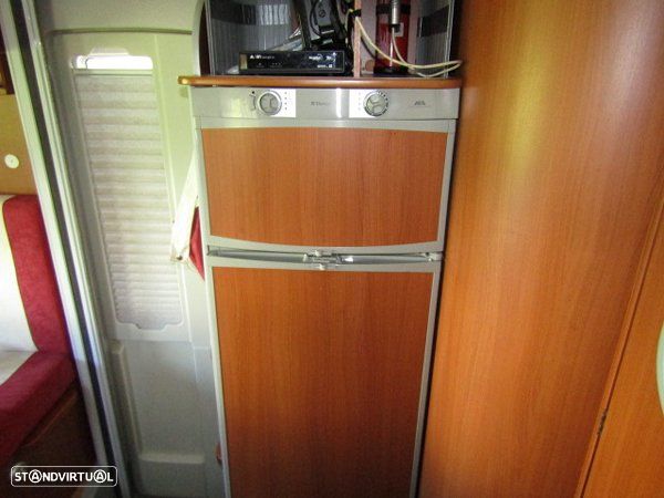 McLouis Tandy 672 Cama central - 10