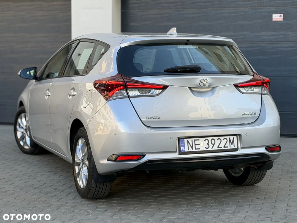 Toyota Auris - 17