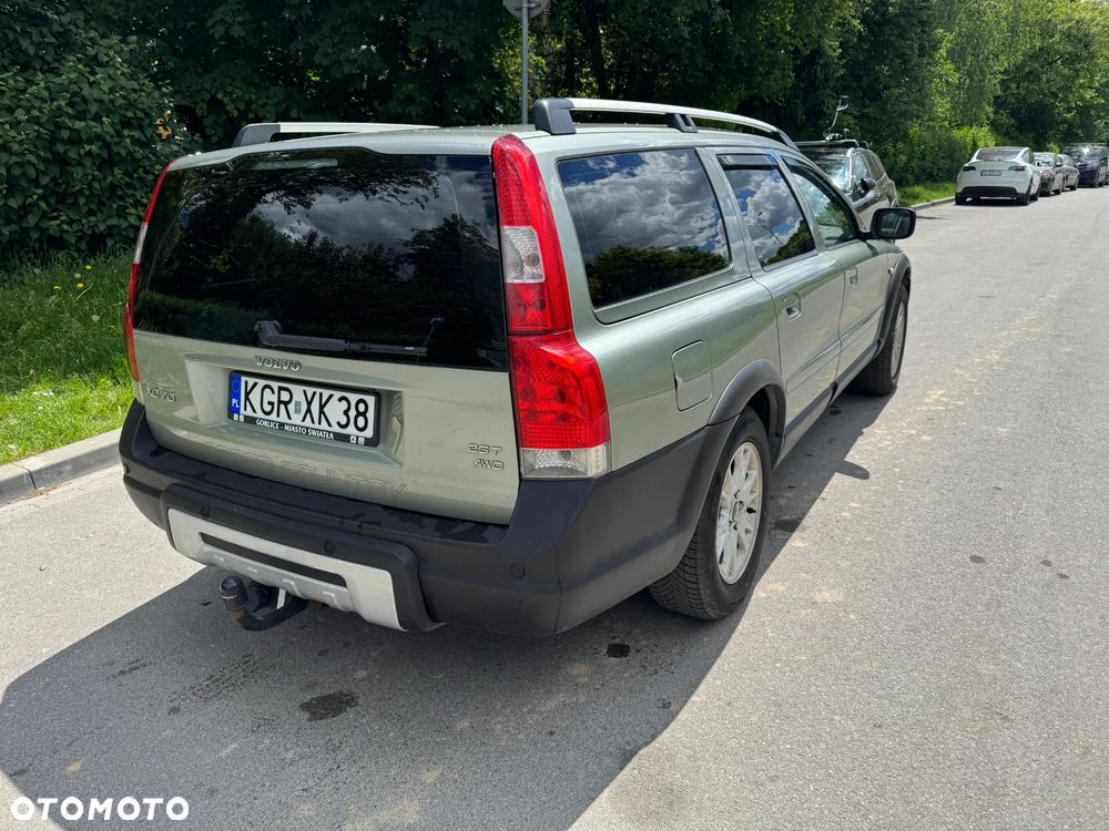 Volvo XC 70 - 4