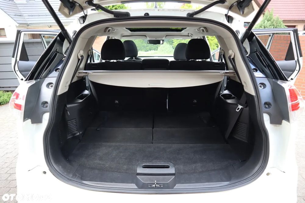 Nissan X-Trail 1.6 DCi N-Connecta - 15