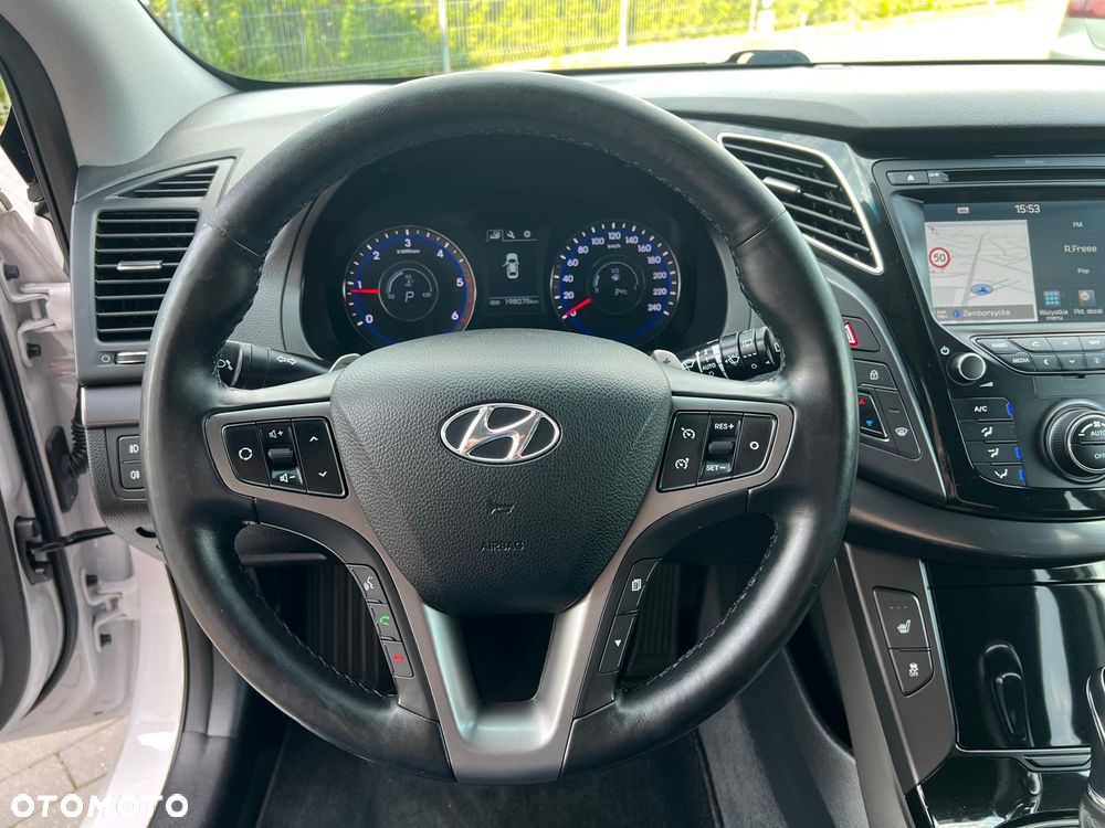 Hyundai i40 Kombi blue 1.7 CRDi DCT Premium - 22