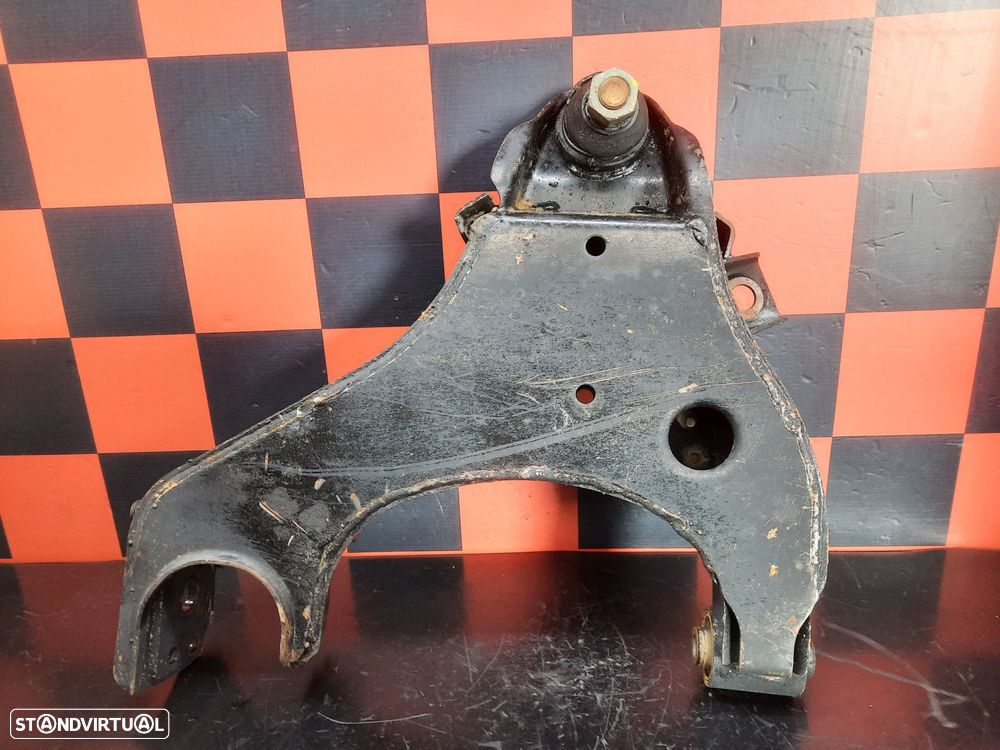 Braço Suspensão Frente Direito Nissan Pick Up (D22) - 2