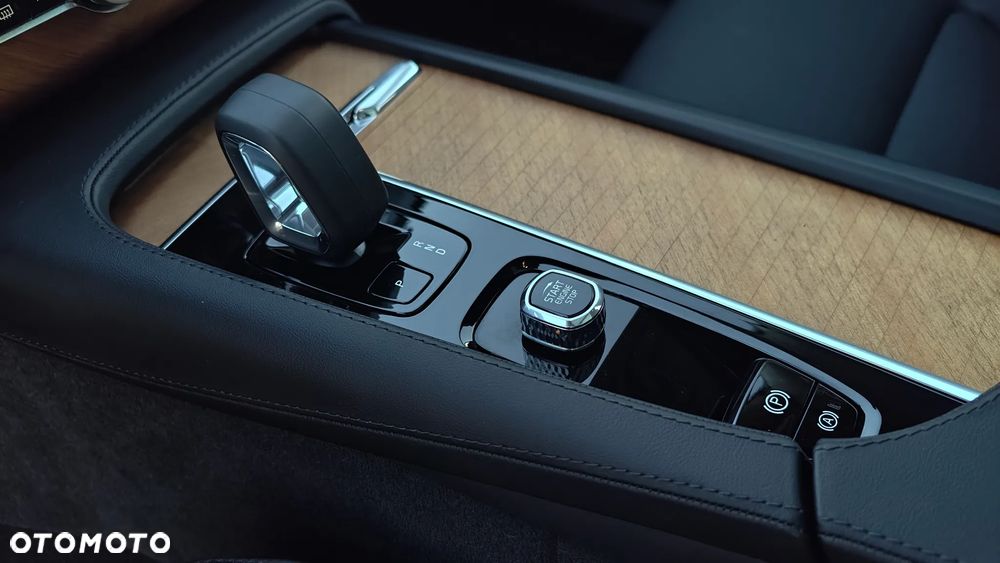 Volvo XC 90 B6 B AWD Geartronic Inscription - 24