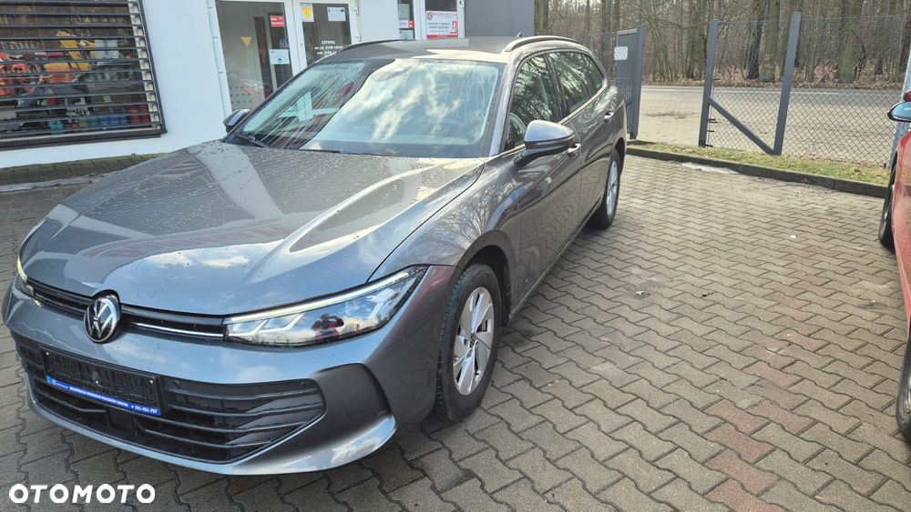 Volkswagen Passat - 2