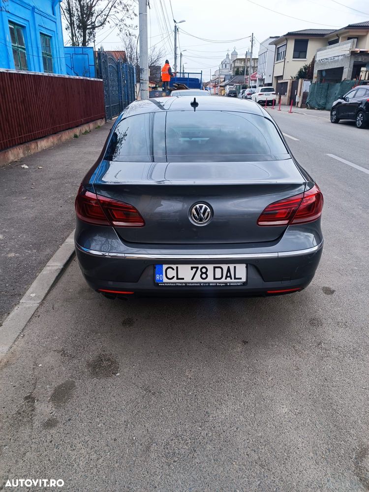 Volkswagen Passat - 4