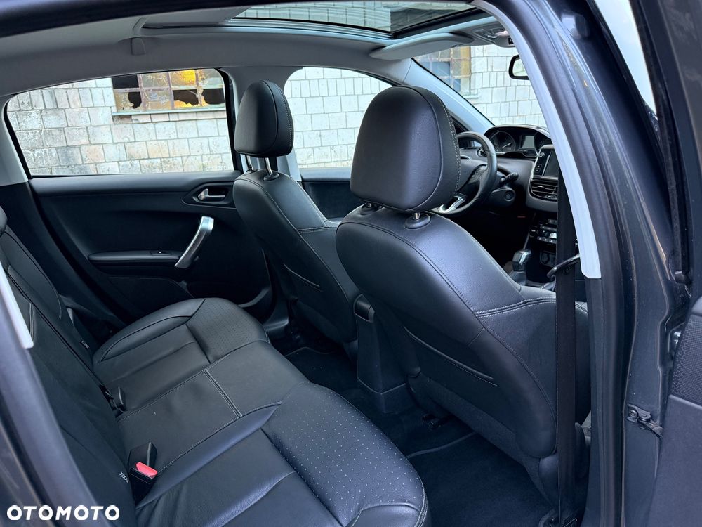 Peugeot 208 PureTech 110 Stop & Start Active - 11