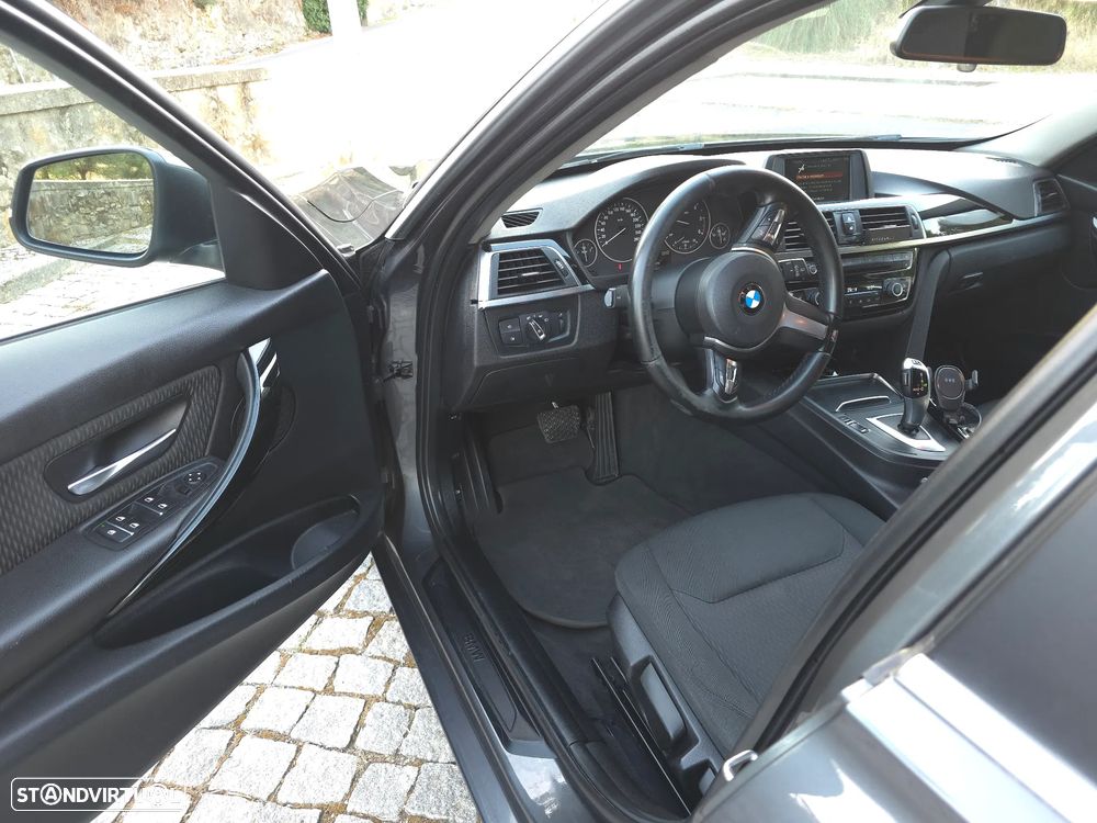 BMW 320 d xDrive Line Sport Shadow Auto - 19