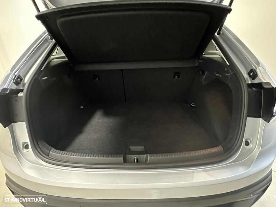 VW Taigo 1.0 TSI Urban DSG - 13