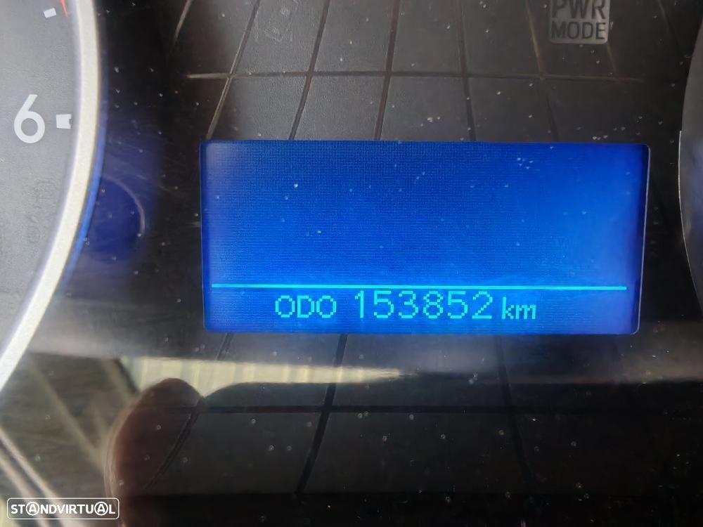 Toyota Hilux 2.4 D4-D 4WD - 11