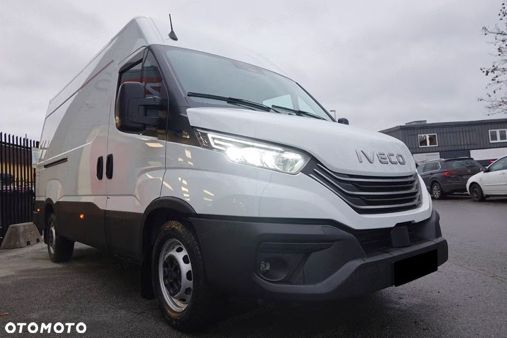 Iveco Daily 35S16 12m3 L3H2 Hi-Matic 2.3 156KM - 4